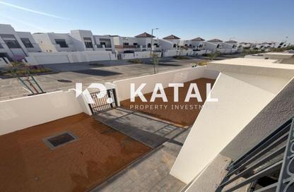 Villa - 6 - 7+ for sale in Fay Alreeman - Al Shamkha - Abu Dhabi