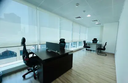 مكتب - استوديو - 4 حمامات للايجار في شارع حمدان - أبوظبي