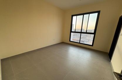 Apartment - 1 - 2 for rent in Al Jurf 3 - Al Jurf - Ajman Apartment - 1 - 2 for rent in Al Jurf 3 - Al Jurf - Ajman