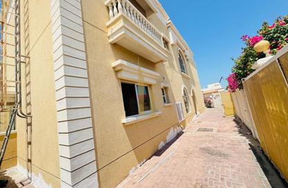 Villa - 5 Bedrooms - 5 Bathrooms for rent in Umm Suqeim 2 Villas - Umm Suqeim 2 - Umm Suqeim - Dubai
