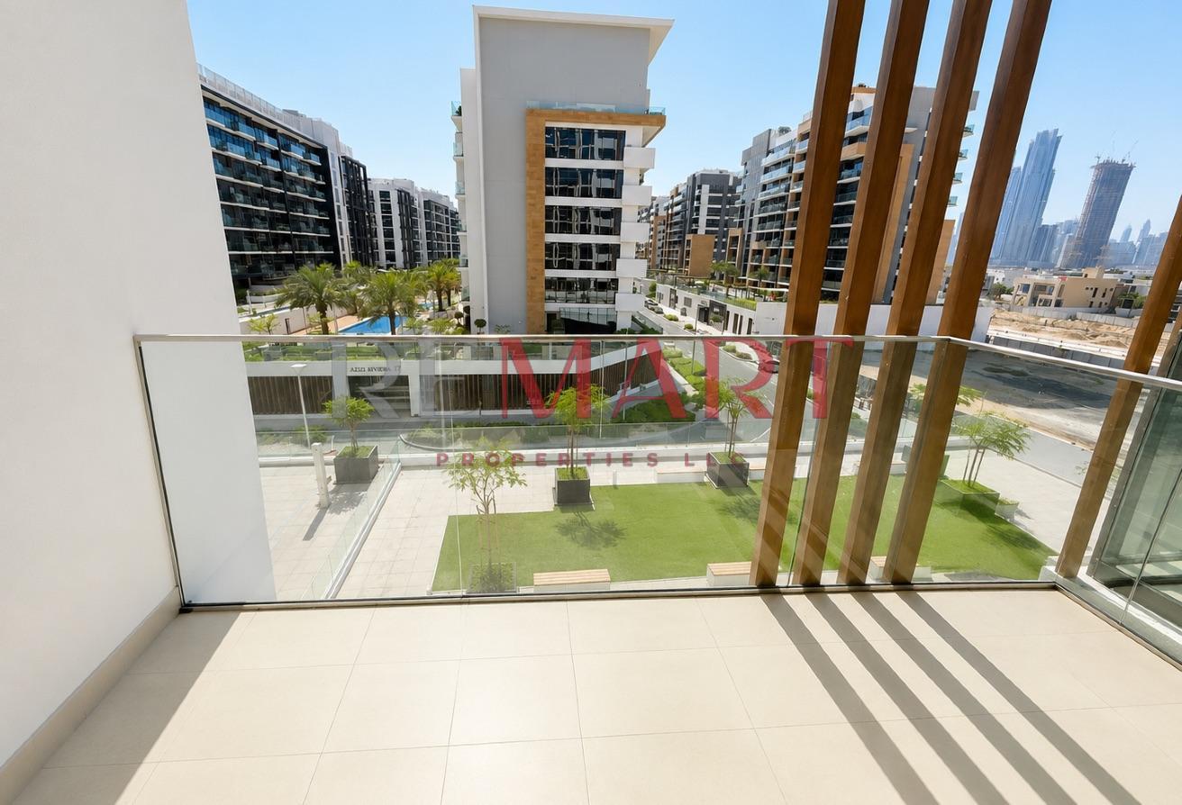 Spacious Studio with Balcony | Pool & Garden View photo 7