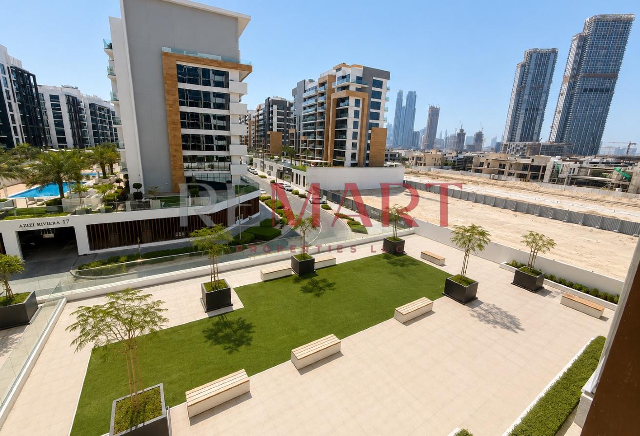 Spacious Studio with Balcony | Pool & Garden View photo 6