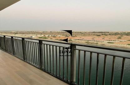 Apartment - 3 Bedrooms - 3 Bathrooms for rent in Waters Edge - Yas Island - Abu Dhabi