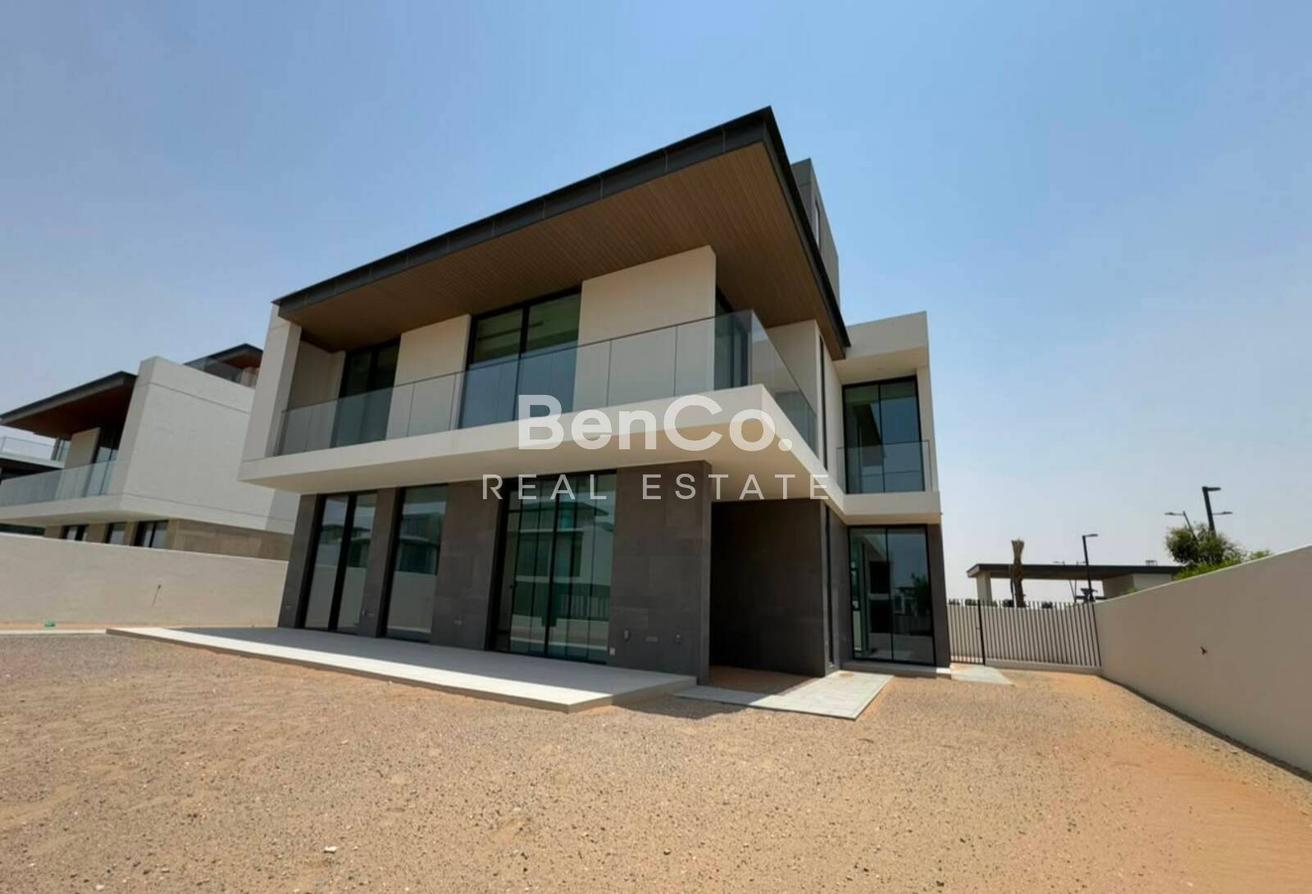 Ready to Move | Large Plot | The Valley Expert photo 3