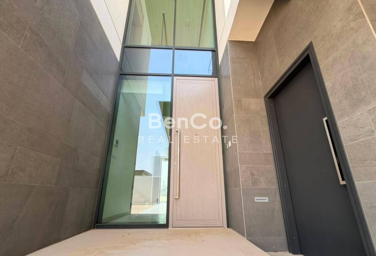 Ready to Move | Large Plot | The Valley Expert photo 4