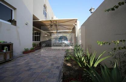 Villa - 4 - 6 for rent in Al Garhoud Villas - Al Garhoud - Dubai Villa - 4 - 6 for rent in Al Garhoud Villas - Al Garhoud - Dubai