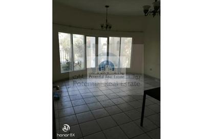 Villa - 4 - 6 for rent in Al Garhoud Villas - Al Garhoud - Dubai