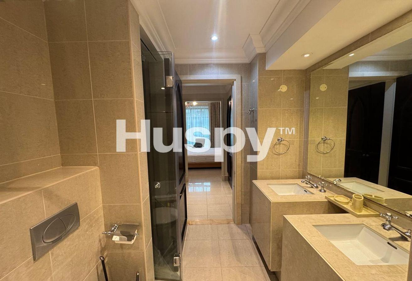 Furnished | Near Burj Khalifa | Pool View photo 9