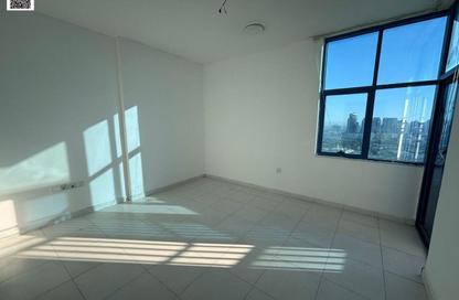 Apartment - 3 Bedrooms - 3 Bathrooms for rent in Falcon Tower 1 - Falcon Towers - Ajman Downtown - Ajman