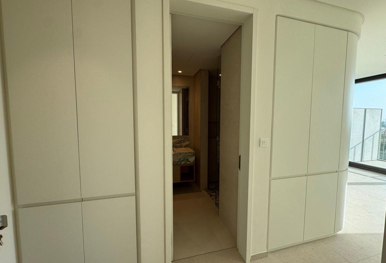 Brand New| High floor| Canal view photo 8