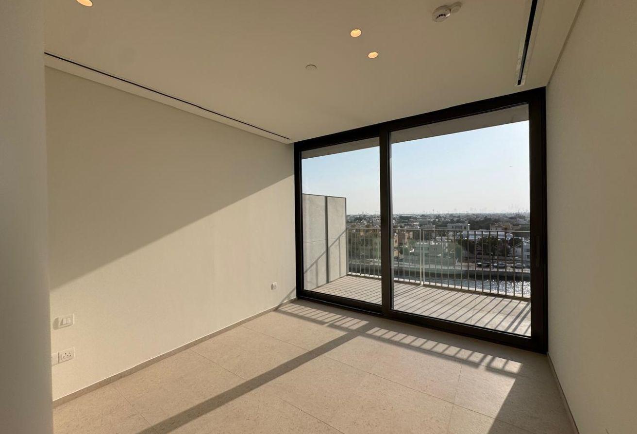 Brand New| High floor| Canal view photo 4