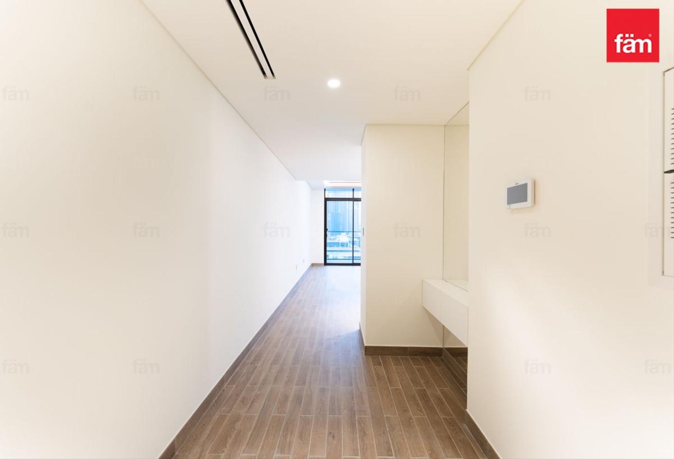 New | Ready | Lowest Price | Burj & Skyline Views photo 7
