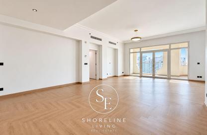 Apartment - 3 - 4 for rent in Al Khudrawi - Shoreline Apartments - Palm Jumeirah - Dubai