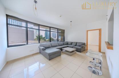 Apartment - 1 Bedroom - 2 Bathrooms for rent in Fairfield Tower - Park Island - Dubai Marina - Dubai