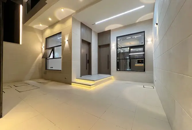 155587702 - Property Image 2