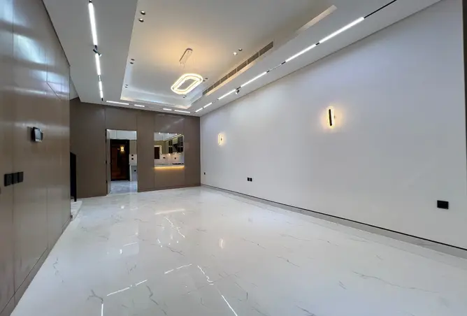 155587702 - Property Image 3