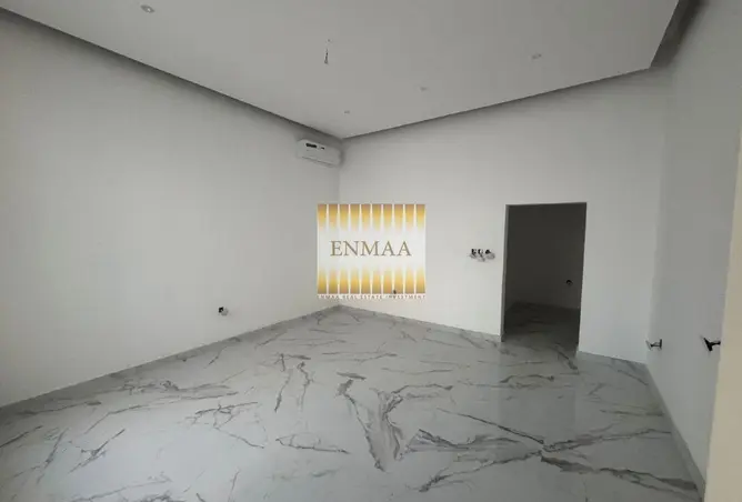 128350237 - Property Image 2