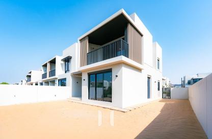 Villa - 4 - 5 for rent in Jebel Ali Village Villas - Jebel Ali Village - Jebel Ali - Dubai