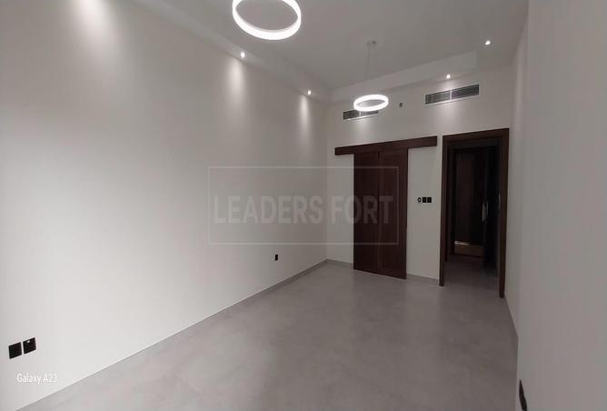 103698927 - Property Image 3