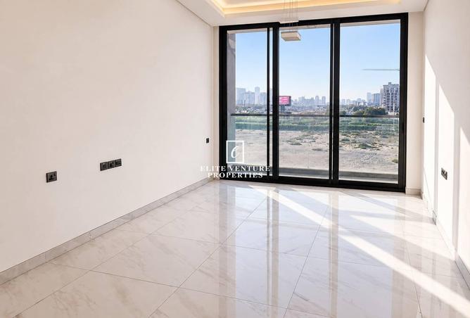 98266693 - Property Main Image