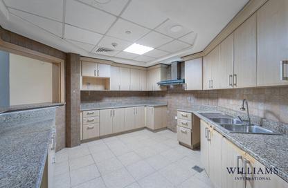 Apartment - 3 Bedrooms - 3 Bathrooms for sale in Abu Keibal - Shoreline Apartments - Palm Jumeirah - Dubai