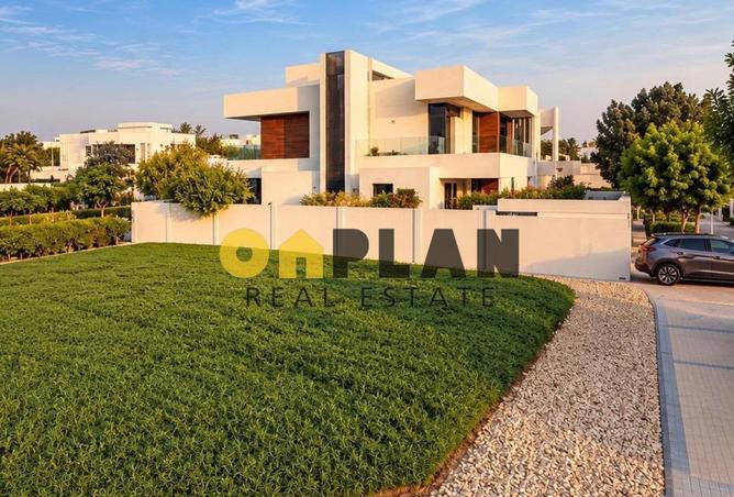 4-bed villa in West Yas · Sea view — photo 2