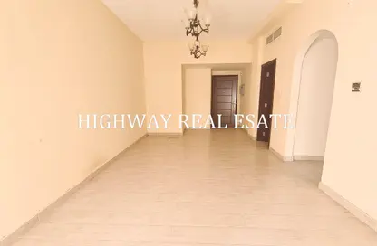 Apartment - 1 Bedroom - 2 Bathrooms for rent in Muwaileh 29 Building - Muwaileh - Sharjah