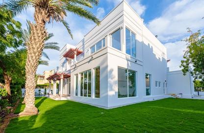 Villa - 5 Bedrooms - 6 Bathrooms for rent in Sector H - Emirates Hills - Dubai