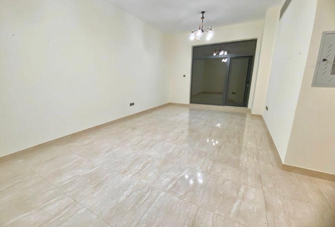 68302380 - Property Image 2