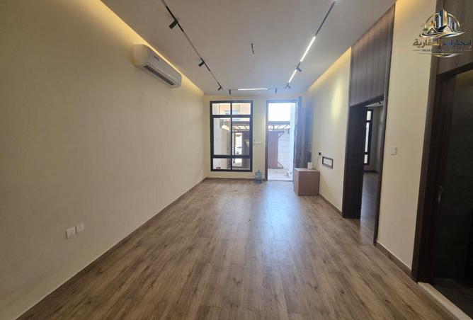 87026843 - Property Image 2