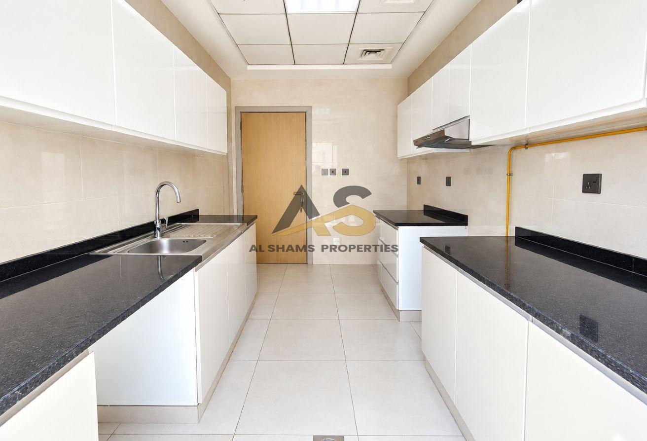 Bright & Cheaper Prime 1 BHk with Huge Terrace photo 7