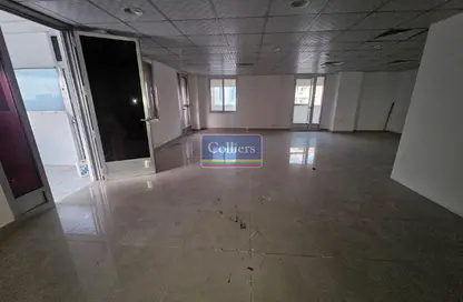 مكتب - استوديو للايجار في منطقة الرولة - الشارقة