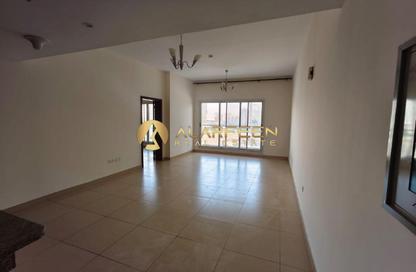 شقة - غرفة نوم - 2 حمامات للايجار في ستاديوم بوينت - مدينة دبي الرياضية - دبي