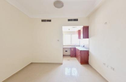 Apartment - Studio - 1 for rent in Fire Station Road - Muwaileh - Sharjah Apartment - Studio - 1 for rent in Fire Station Road - Muwaileh - Sharjah