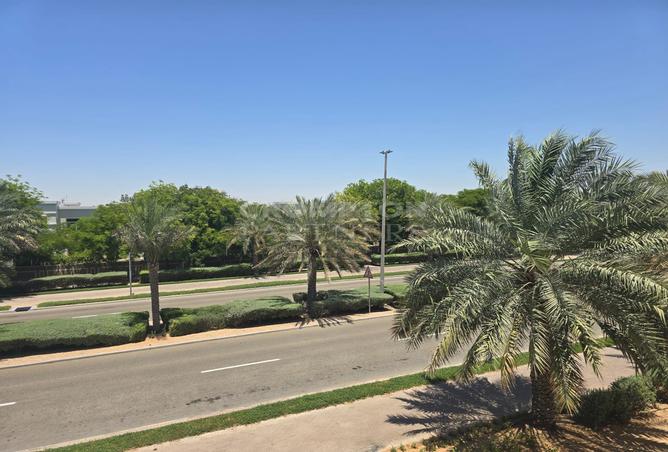 مبنى بغرفة نومين | إعفاء ADM | سعر جيد