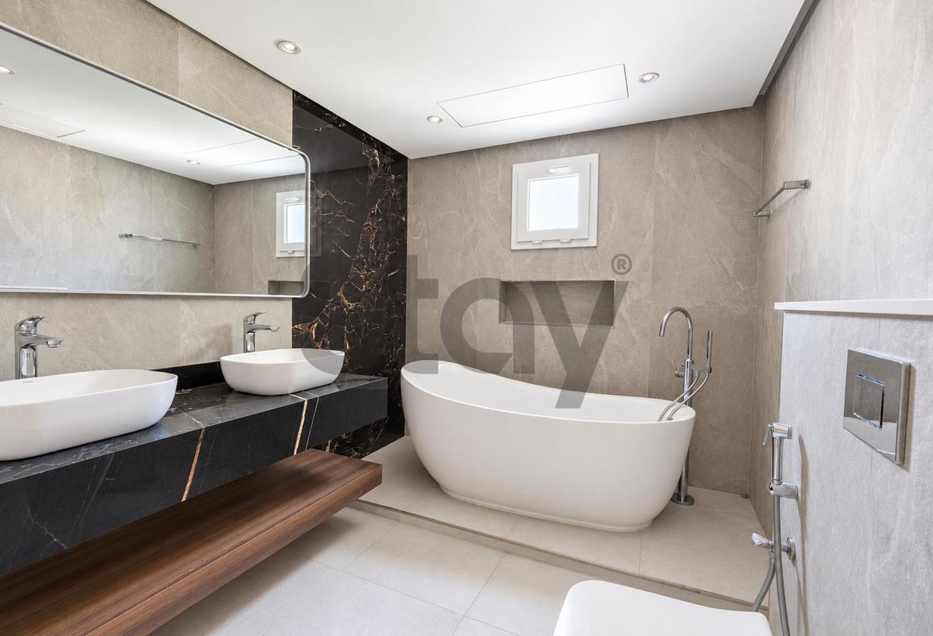 Well Maintained | Pool and Park backing | Vacant photo 19
