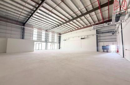 Warehouse - Studio - 1 Bathroom for rent in Dubai Investment Park 1 (DIP 1) - Dubai Investment Park (DIP) - Dubai