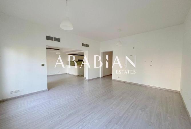 70670521 - Property Image 3