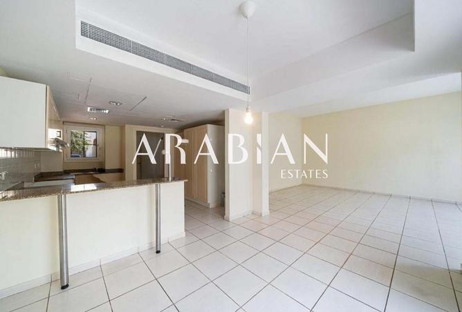 70670521 - Property Image 2