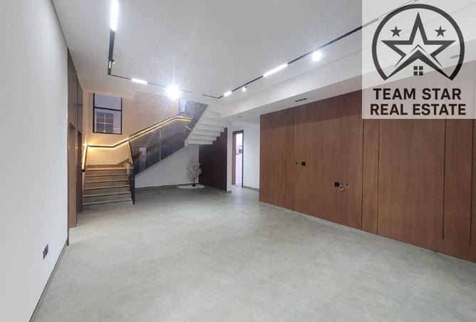 102828680 - Property Image 2