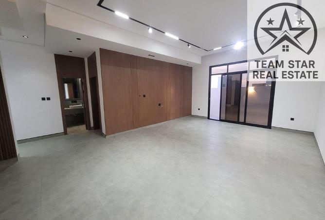 102828680 - Property Image 3