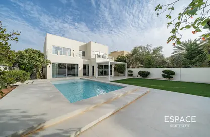 Villa - 4 Bedrooms - 4 Bathrooms for sale in Meadows 5 - Meadows - Dubai