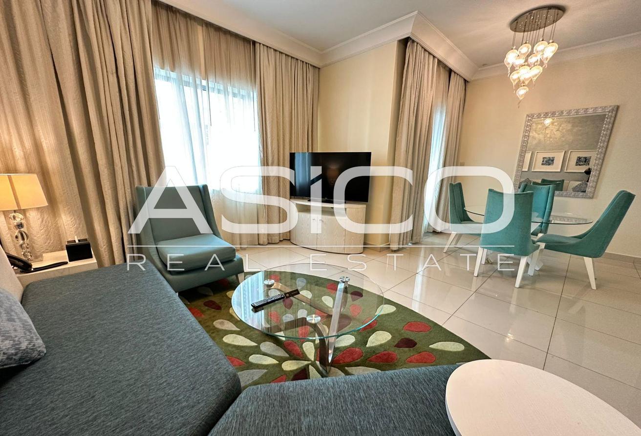 Luxury Furnished 2BR | Downtown | Dubai Mall photo 6