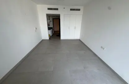 Apartment - Studio - 1 Bathroom for rent in East Village - Aljada - Sharjah