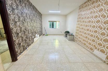 Apartment - 1 Bedroom - 2 Bathrooms for rent in Muwaileh 3 Building - Muwaileh - Sharjah