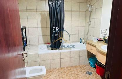 Apartment - 2 - 2 for rent in European - Canal Residence - Dubai Sports City - Dubai
