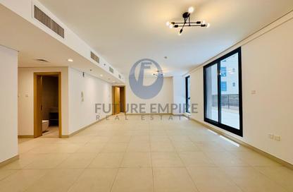 Apartment - 3 Bedrooms - 5 Bathrooms for rent in Haas Building - Jumeirah Garden City - Al Satwa - Dubai