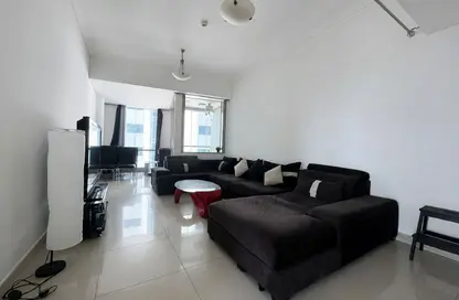 Apartment - 3 Bedrooms - 3 Bathrooms for rent in Ocean Heights - Dubai Marina - Dubai