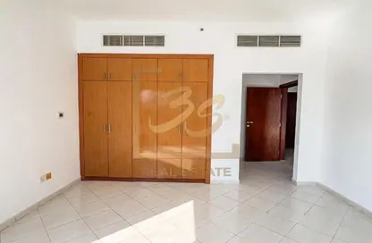 Apartment - 1 Bedroom - 2 Bathrooms for rent in Hub Canal 1 - Hub Golf View Apartments - Dubai Sports City - Dubai
