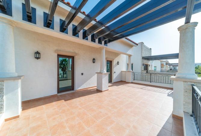 Lavish Living in a Prestigious Community l Direct — photo 4